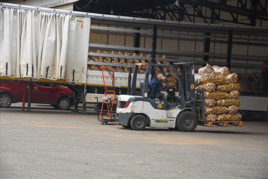 Giresun Belediyesi Yaş Sebze ve Meyve Hali’nde 2025’te 51 Bin Tonu Aşan Ürün Girişi Gerçekleşti