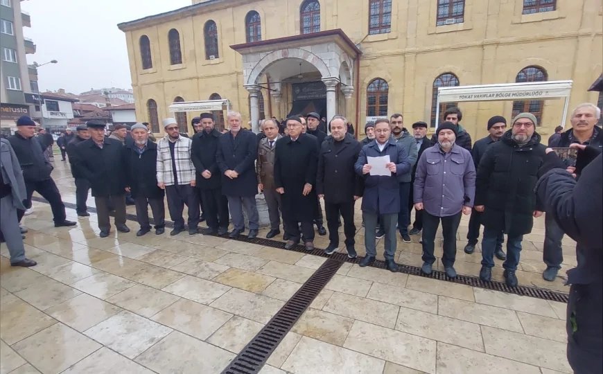 Çorum Ulu Cami’de Cuma Namazı Sonrası Filistin İçin Açıklama Yapıldı: “Bu Bir Gündem Değil İnsanlık Sınavıdır”