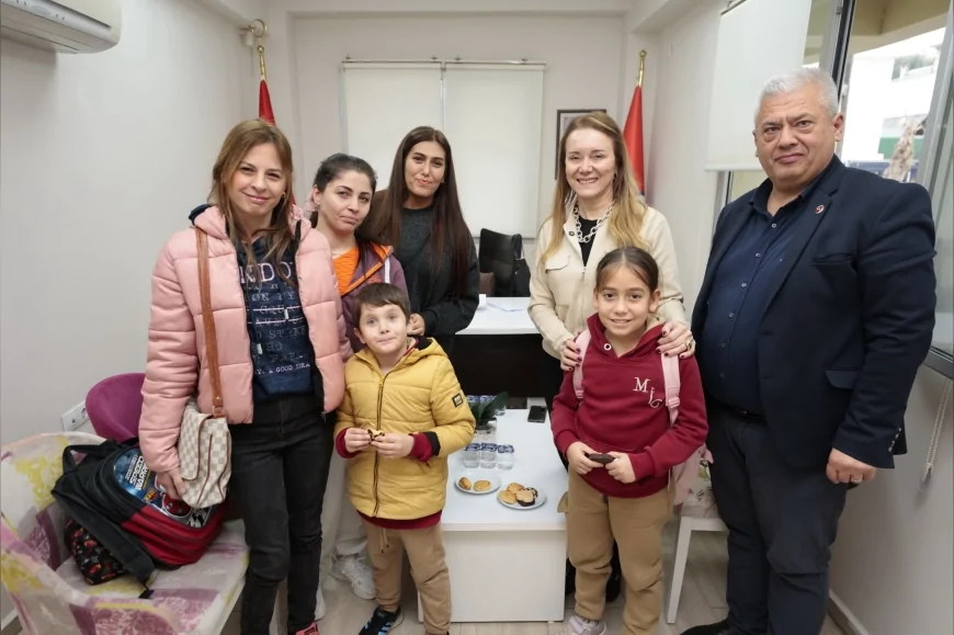 Konak Belediye Başkanı Nilüfer Çınarlı Mutlu: “111 Mahallede Komşularımızla Bir Araya Geldik”