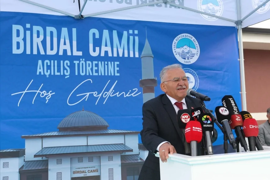 Kayseri Büyükşehir Belediye Başkanı Dr. Memduh Büyükkılıç: “Hayırseverlerle El Ele Vererek Şehrimize Kalıcı Eserler Kazandırıyoruz”