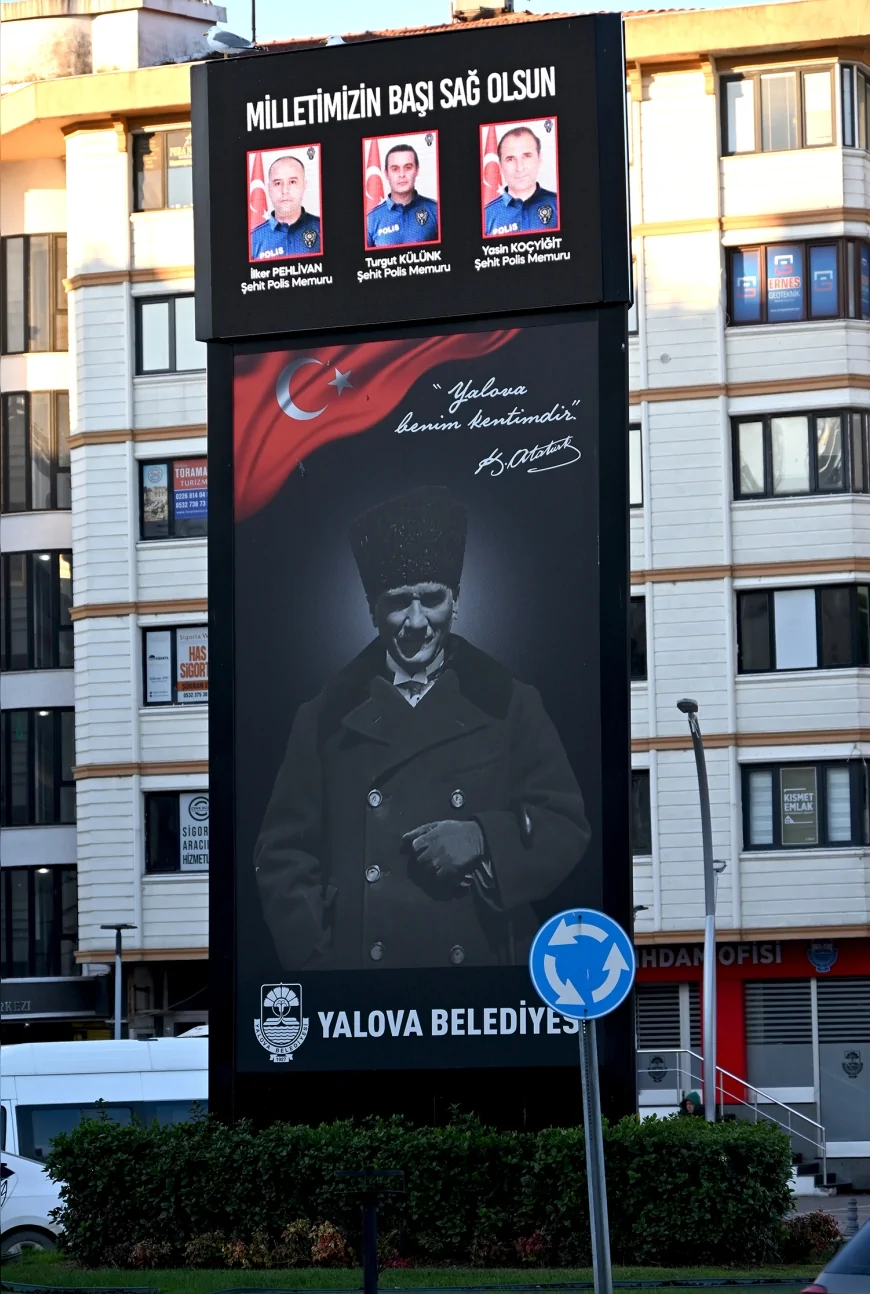 Yalova’da DEAŞ Operasyonunda Şehit Olan Polisler İçin Tören: Üç Kahraman Dualarla Uğurlandı