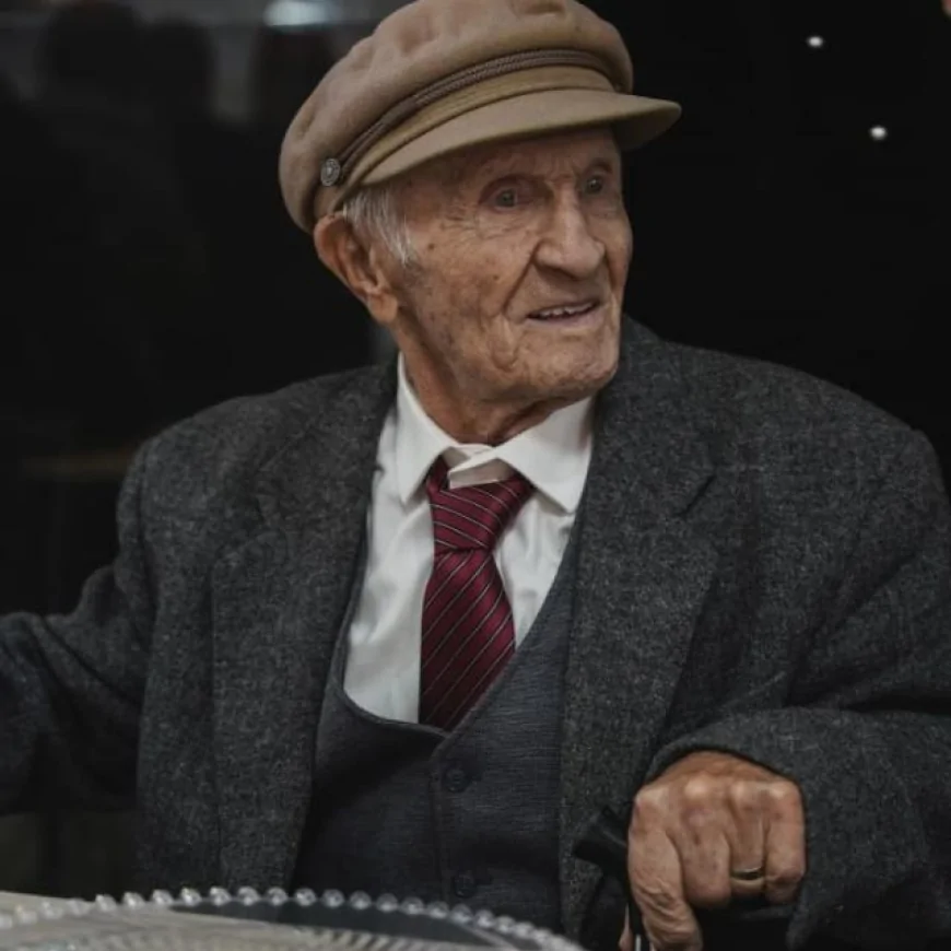 Kore Gazisi ve Duayen Eğitimci Ahmet Orhan Gülez Bolu ve Aliağa’da Düzenlenen Törenle Son Yolculuğuna Uğurlandı