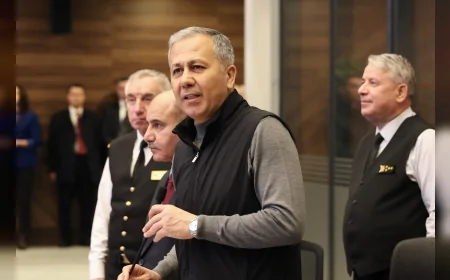 İçişleri Bakanı Ali Yerlikaya: “Milletimizin huzuru ve güvenliği için aynı kararlılıkla görevimizin başındayız”