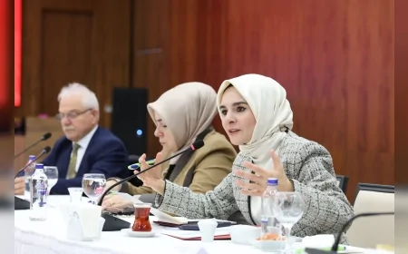 Aile ve Sosyal Hizmetler Bakanı Mahinur Özdemir Göktaş: “Çocuklarımız İçin Yasaklayan Değil Koruyan Bir Dijital Yaklaşım Benimsiyoruz”