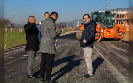 Menteşe Belediyesi Emirbeyazıt Mahallesi Kolejler Bölgesi’nde Üstyapı Çalışmalarını Başlattı