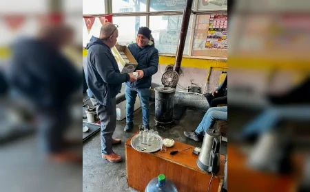 Burdur Belediyesi Miraç Kandili Dolayısıyla Kent Genelinde 5 Bin Kutu Kandil Simidi Dağıttı