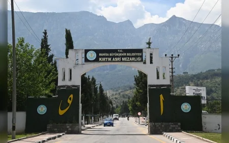 Manisa Büyükşehir Belediyesi’nden Sosyal Belediyecilik Adımı: Cenaze Anında Tek Kişilik Mezar Yeri Ücretsiz Olacak