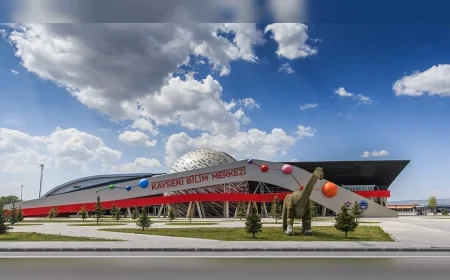 Kayseri Büyükşehir Belediyesi Bilim Merkezi Yarıyıl Tatilinde Öğrenciler İçin Bilim Sanat ve Teknoloji Etkinlikleri Düzenleyecek