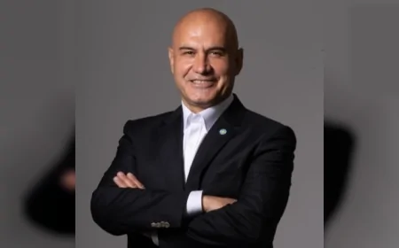 İYİ Parti Grup Başkanvekili Turhan Çömez : “MECLİS MUHATAP ALINMIYOR, SORU ÖNERGELERİ CEVAPSIZ”