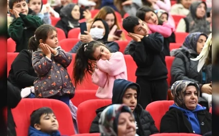 Mamak Belediyesi’nden Yarıyıl Tatiline Özel Çocuk Şenliği Aileleriyle Birlikte Yoğun İlgi Gördü