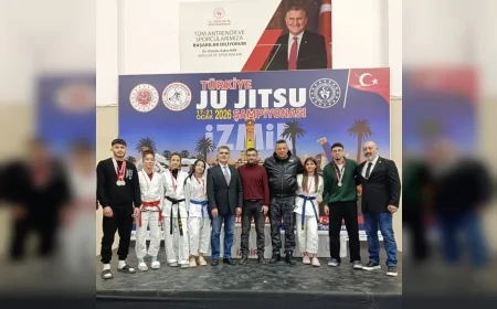 U16’dan Ustalara Jiu-Jitsu Türkiye Şampiyonası İzmir’de Başladı, 300’ü Aşkın Sporcu Minderde Buluştu