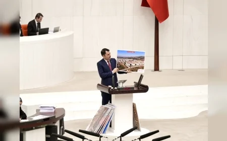 Çevre Şehircilik ve İklim Değişikliği Bakanı Murat Kurum: “Dar gelirli insanlara ilaç gibi geldi” diyerek Yalova’daki TOKİ konutlarını işaret etti