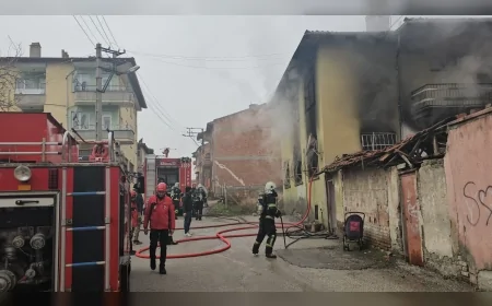 Çorum Kale Mahallesi’nde İki Katlı Binada Yangın: Suriyeli Ailenin Evi Kullanılamaz Hale Geldi