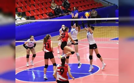 Yunusemre Belediyespor Kadın Voleybol Takımı İlk Sezonunda 2. Lig’de Kalmayı Başardı