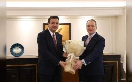 Yeniden Refah Lideri Dr. Fatih Erbakan ile Saadet Lideri Mahmut Arıkan Ankara’da görüştü: “Diyaloğu daha yoğun sürdüreceğiz”