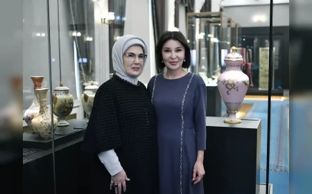 Cumhurbaşkanı Recep Tayyip Erdoğan’ın eşi Emine Erdoğan, Özbekistan Cumhurbaşkanı eşi Ziroat Mirziyoyeva ile Ankara Palas’ta buluştu