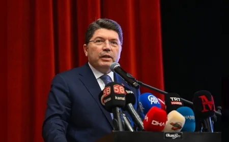 Adalet Bakanı Yılmaz Tunç: “Yeni anayasa darbecilerin değil milletin temsilcilerinin eseri olmalı”