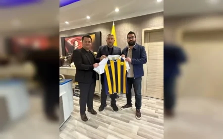 Ankara Gece Dönercisi Yönetim Kurulu Başkanı Erhan Çelik: “Ankaragücü Ankara’nın Ortak Değeridir, Desteğimiz Sürecek”
