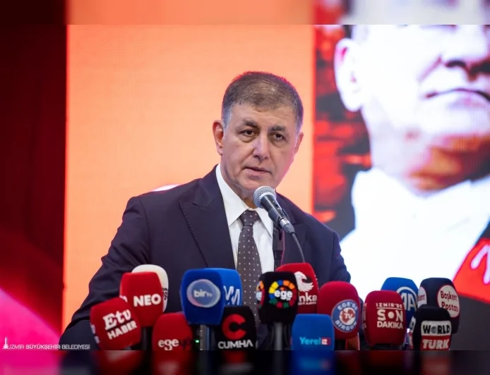 İzmir Büyükşehir Belediye Başkanı Dr. Cemil Tugay: “Yerel Medya Susturulamaz Demokrasinin Vazgeçilmezidir”