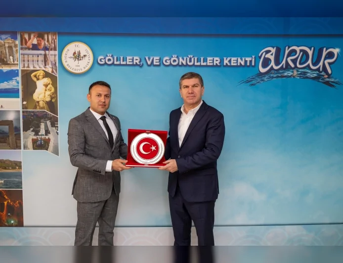 Burdur Belediyesi’nde Sosyal Denge Sözleşmesi İmzalandı: Başkan Ali Orkun Ercengiz “Çalışanlarımız Belediyenin Gerçek Sahibidir”