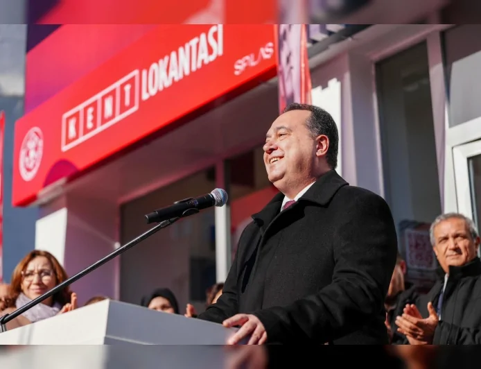 Manisa Büyükşehir Belediye Başkanı Besim Dutlulu: “Kimsenin Yatağa Aç Girmemesini Sağlamak İçin Selendi’de Üç Sosyal Hizmeti Açtık”