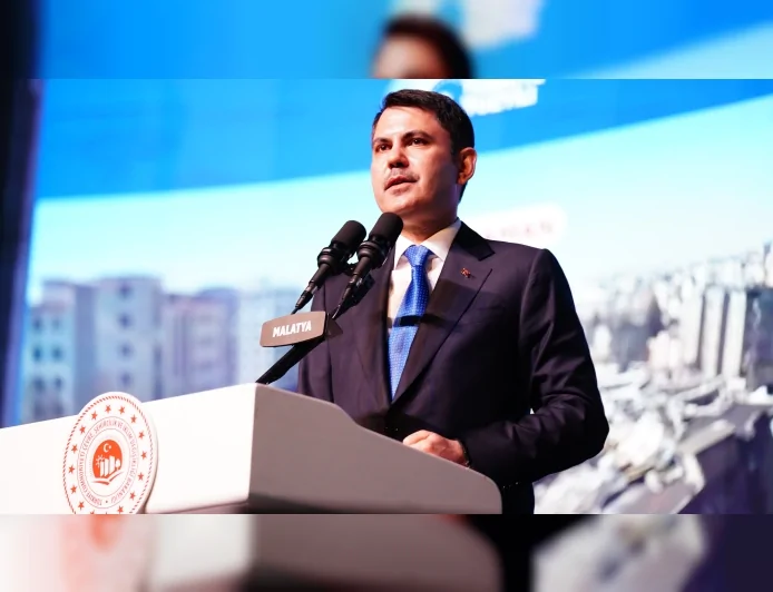 Çevre Şehircilik ve İklim Değişikliği Bakanı Murat Kurum: “Deprem konutları bitti ama deprem bölgesinde işimiz bitmedi”
