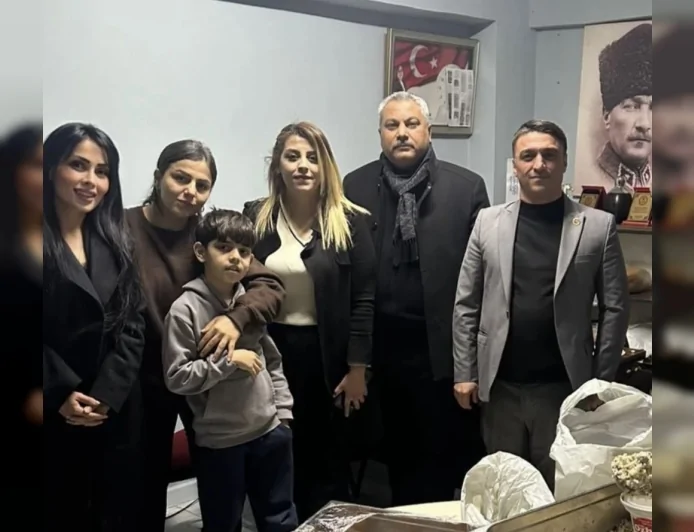 Gaziantep’te Hayırsever Eğitimcilerden Miraç Kandili’nde İhtiyaç Sahiplerine Anlamlı Yardım