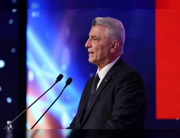 Ticaret Bakanı Ömer Bolat: “İhracatta sürdürülebilir başarının yolu güçlü ticari diplomasiden geçer”
