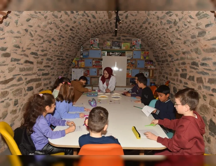 Yıldırım Belediye Başkanı Oktay Yılmaz: “Molla Yegan Çocuk Üniversitesi, evlatlarımızın ufkunu açıyor, hayal dünyalarını zenginleştiriyor”