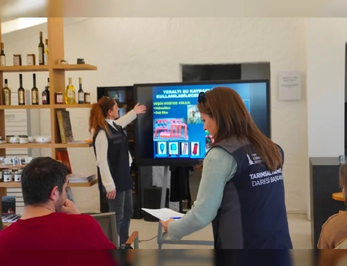 Çeşme Belediyesi Tarım Eğitimleri Yoğun Katılımla Gerçekleşti Üreticiler Bilgiyle Buluştu