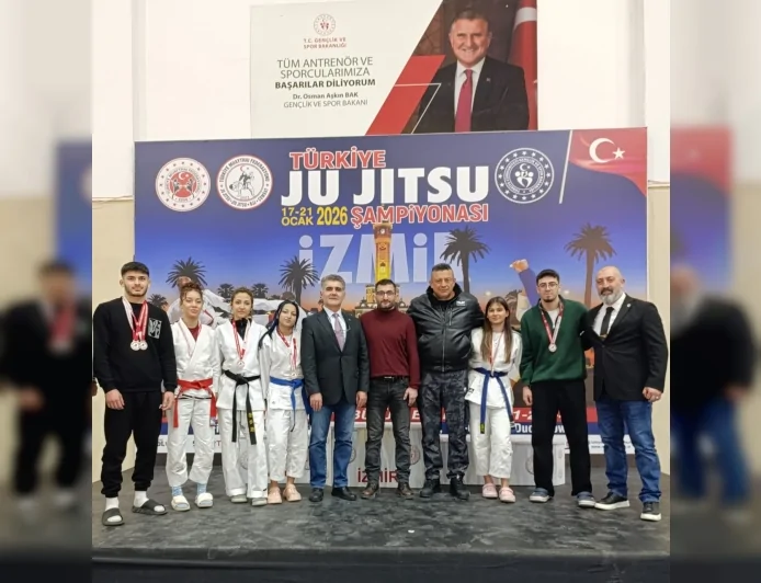 U16’dan Ustalara Jiu-Jitsu Türkiye Şampiyonası İzmir’de Başladı, 300’ü Aşkın Sporcu Minderde Buluştu