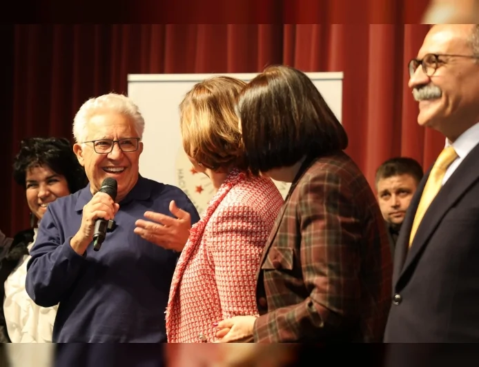 Eskişehir Büyükşehir Belediye Başkanı Ayşe Ünlüce: “Zülfü Livaneli Anadolu Hümanizmini gerçekten konuşmayı hak eden çok kıymetli bir isim”