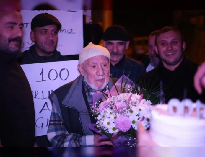 Beykoz’da Ülkücü Şehit Atilla Kurtuluş’un Emanetine Vefa Satılmış Kurtuluş 100 Yaşında Unutulmadı