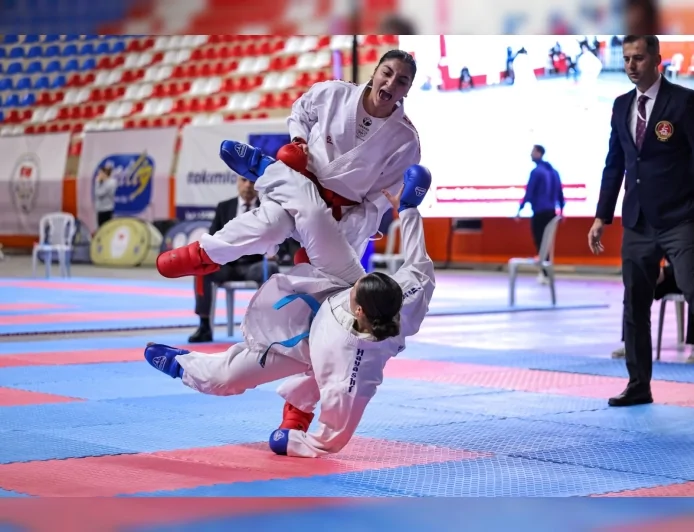 Burdur’da Üniversitelerarası Karate Türkiye Şampiyonası Başladı 53 Üniversiteden 235 Sporcu Tatamiye Çıktı