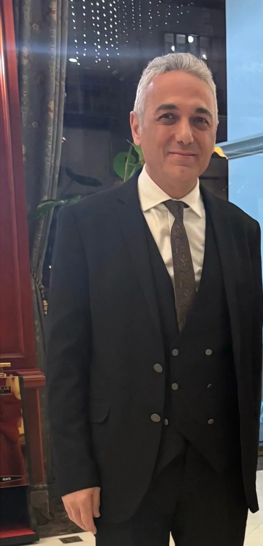 AL-KON Konfederasyonu Genel Başkanı Uzm. Dr. Adil Kurban: “Malpraktis krizinin çözümü açık ve bağlayıcı bir Hekimlik Kanunu’ndan geçiyor”