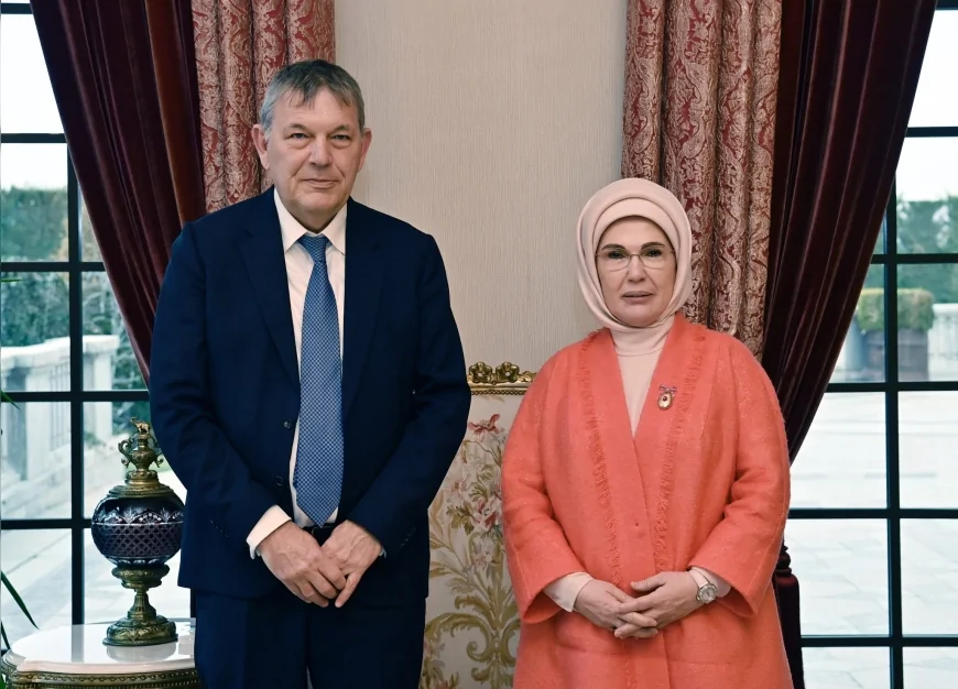 Cumhurbaşkanı Recep Tayyip Erdoğan’ın eşi Emine Erdoğan: “UNRWA’nın Filistin için yürüttüğü çalışmaların kalıcı sonuçlar doğurmasını temenni ediyorum”