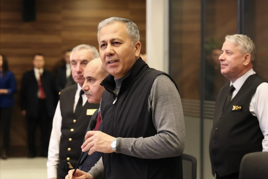 İçişleri Bakanı Ali Yerlikaya: “İstanbul merkezli 21 ilde organize suç örgütüne yönelik operasyonda 96 şüpheli yakalandı”