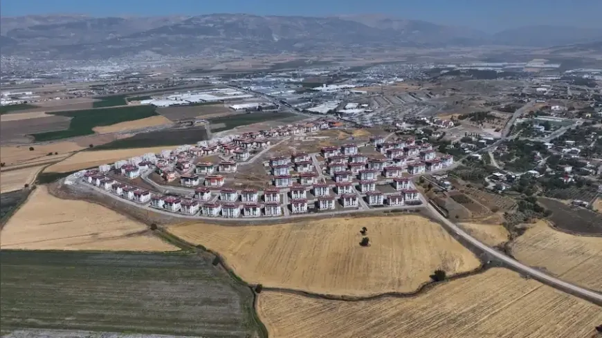 Çevre, Şehircilik ve İklim Değişikliği Bakanı Murat Kurum: “Fatma teyzemizin yeni yuvasında mutluluğu daim olsun”