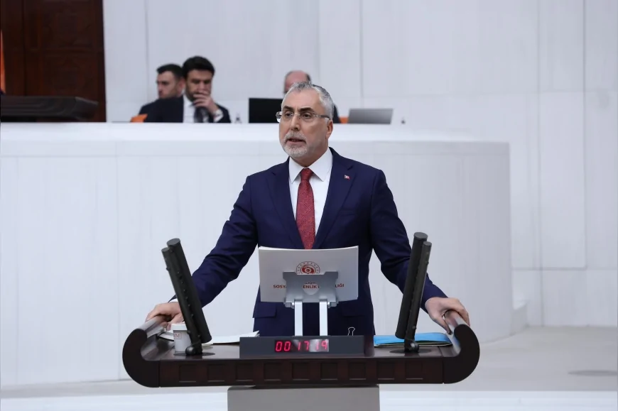 Çalışma ve Sosyal Güvenlik Bakanı Vedat Işıkhan: “En düşük emekli aylığının 20 bin liraya yükseltilmesi için kanun teklifi TBMM’ye sunuldu”