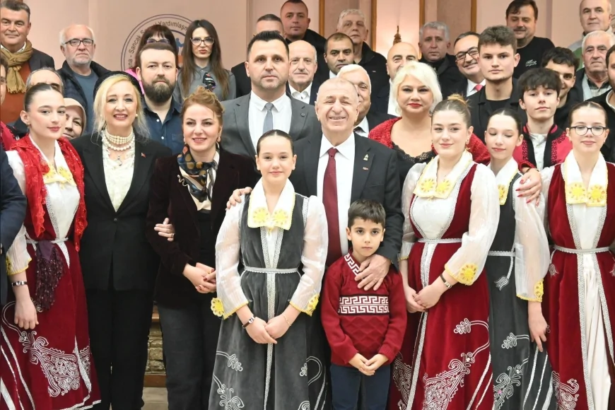 Zafer Partisi Genel Başkanı Prof. Dr. Ümit Özdağ Anadolu Yakası Bosna Sancak Derneği’ni Ziyaret Etti