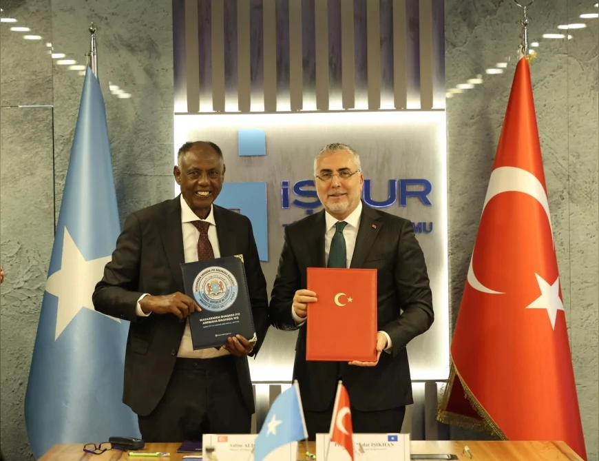 Çalışma ve Sosyal Güvenlik Bakanı Vedat Işıkhan, Somali Çalışma ve Sosyal İşler Bakanı Salim Alio Ibro ile Ankara’da görüştü