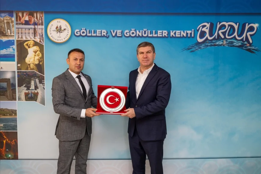 Burdur Belediyesi’nde Sosyal Denge Sözleşmesi İmzalandı: Başkan Ali Orkun Ercengiz “Çalışanlarımız Belediyenin Gerçek Sahibidir”