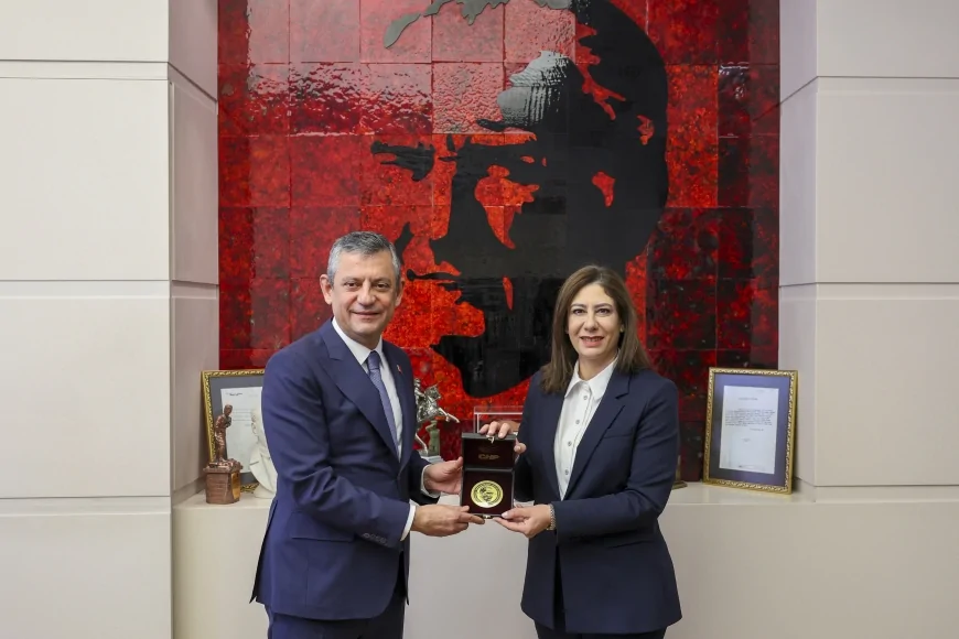 Cumhuriyet Halk Partisi Genel Başkanı Özgür Özel: “Her iki parti kol kola, dayanışma içinde iktidar için yürüyor”