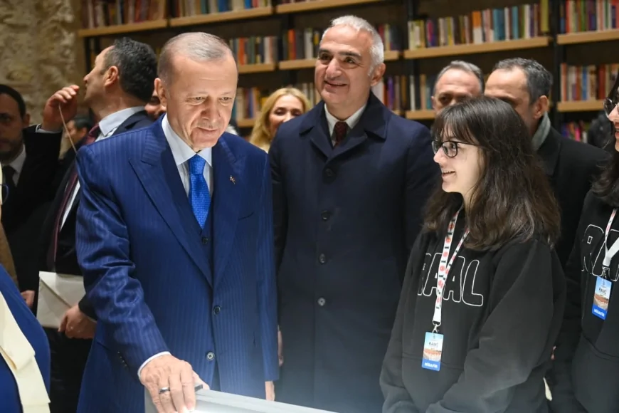 Kültür ve Turizm Bakanı Mehmet Nuri Ersoy: “Rami Kütüphanesi 3 yılda yaşamın içinde bir kültür ve buluşma mekânına dönüştü”