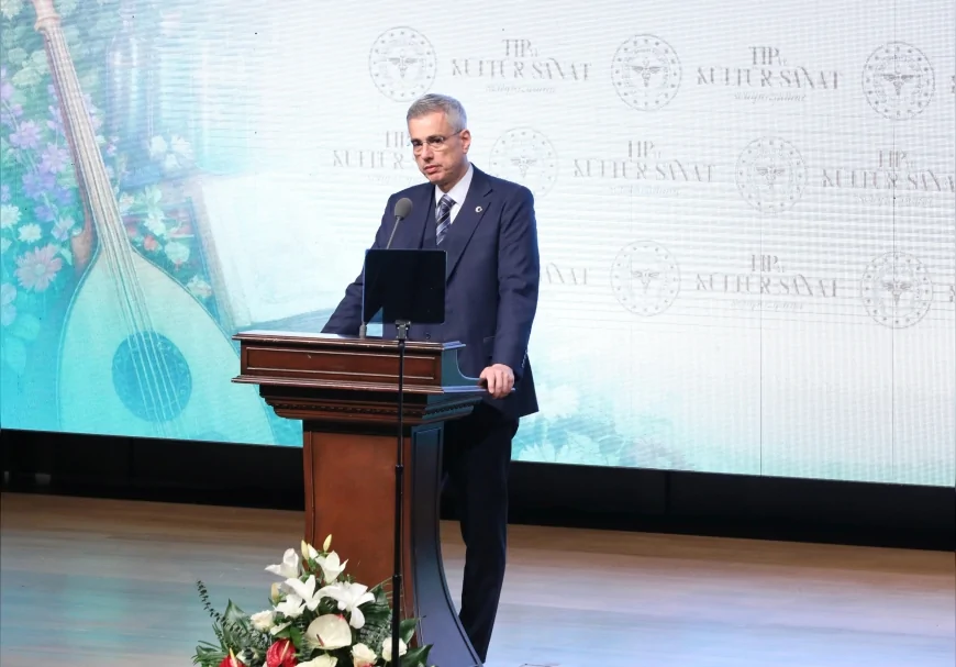 Sağlık Bakanı Prof. Dr. Kemal Memişoğlu Tıp ve Kültür Sanat Sempozyumu’nda: “Bu topraklarda tıp bütüncül bir anlayışla gelişti”