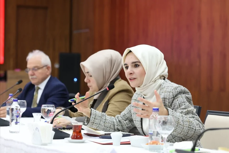 Aile ve Sosyal Hizmetler Bakanı Mahinur Özdemir Göktaş: “Çocuklarımız İçin Yasaklayan Değil Koruyan Bir Dijital Yaklaşım Benimsiyoruz”