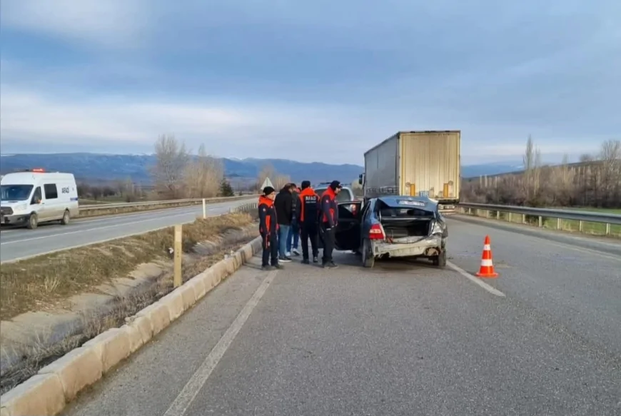 Çorum-Ankara Karayolunda Kaza: Eğitime Giden AFAD Çorum Ekipleri Yaralılara Müdahale Etti