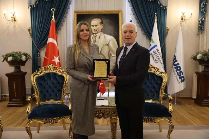 BURSA BÜYÜKŞEHİR BELEDİYE BAŞKANI MUSTAFA BOZBEY: “BURSA İLE SANCAK BÖLGESİ ARASINDA GENÇLER ÜZERİNDEN GÜÇLÜ BİR DOSTLUK KURMAK İSTİYORUZ”