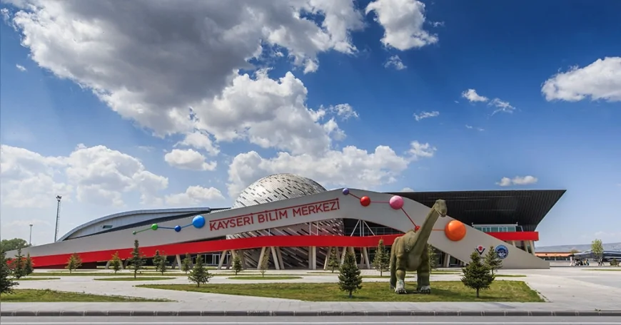 Kayseri Büyükşehir Belediyesi Bilim Merkezi Yarıyıl Tatilinde Öğrenciler İçin Bilim Sanat ve Teknoloji Etkinlikleri Düzenleyecek