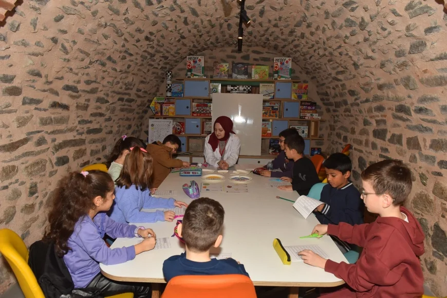 Yıldırım Belediye Başkanı Oktay Yılmaz: “Molla Yegan Çocuk Üniversitesi, evlatlarımızın ufkunu açıyor, hayal dünyalarını zenginleştiriyor”